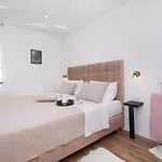 Loreta By Interhome Vodice