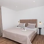 Loreta By Interhome Tatil Evi