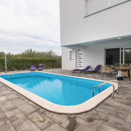 Loreta By Interhome Vodice