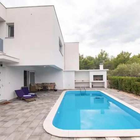Holiday home Loreta By Interhome *
