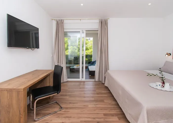 Loreta By Interhome Vikendica