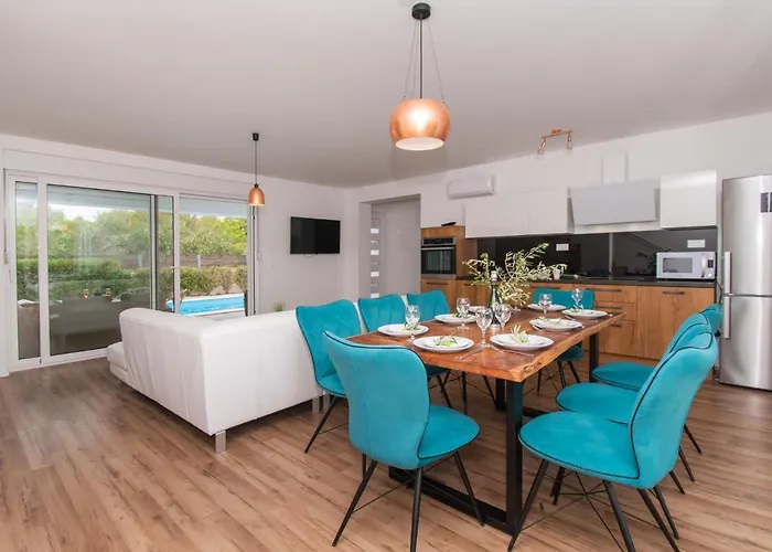 בית נופש Loreta By Interhome וודיצה