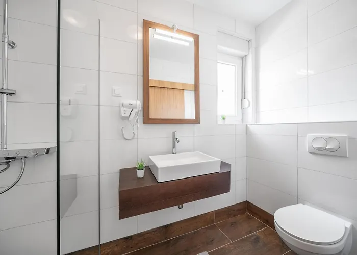 Loreta By Interhome Vodice