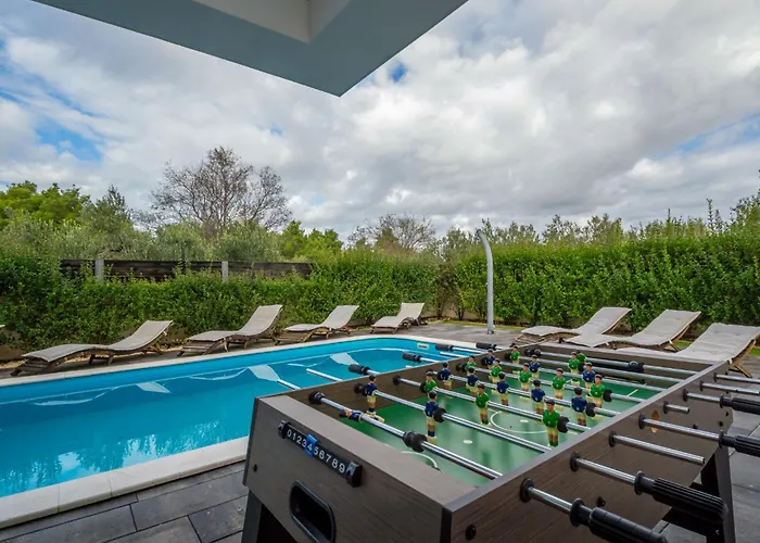 Loreta By Interhome Vikendica Vodice